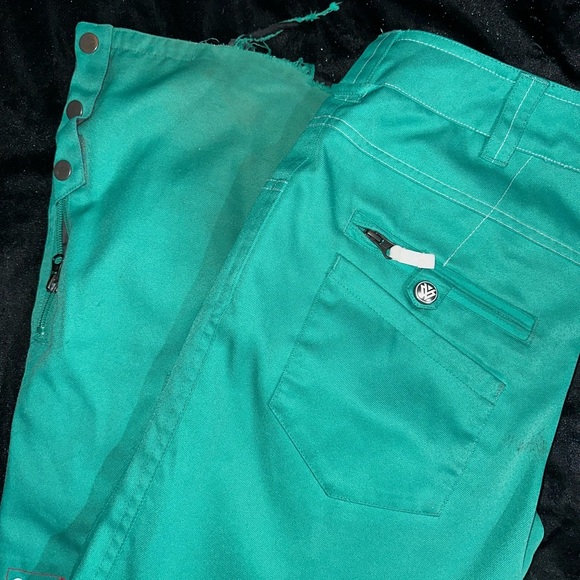 BURTON - TEAL SNOWBOARDING PANTS - Picture 7 of 14